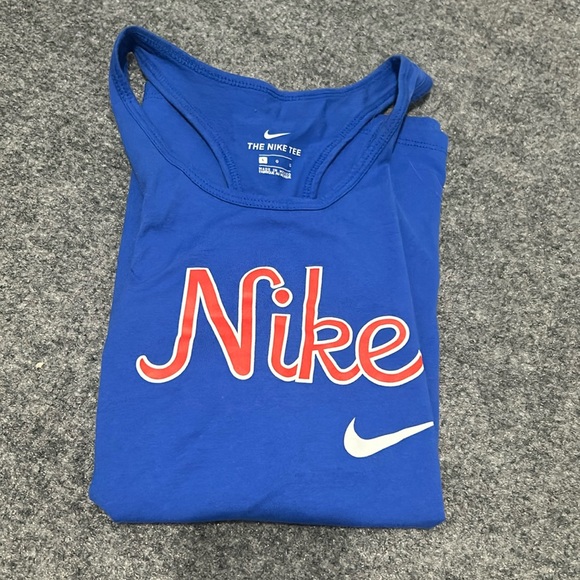 Nike tank - Picture 1 of 4